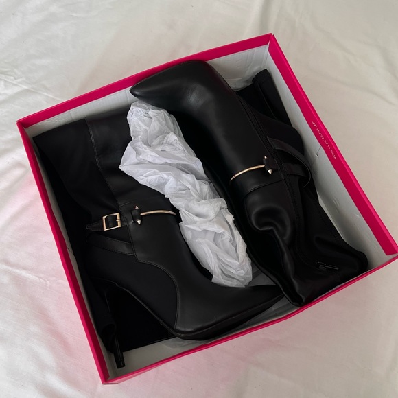 Gidget Thigh High Boot - Picture 8 of 10